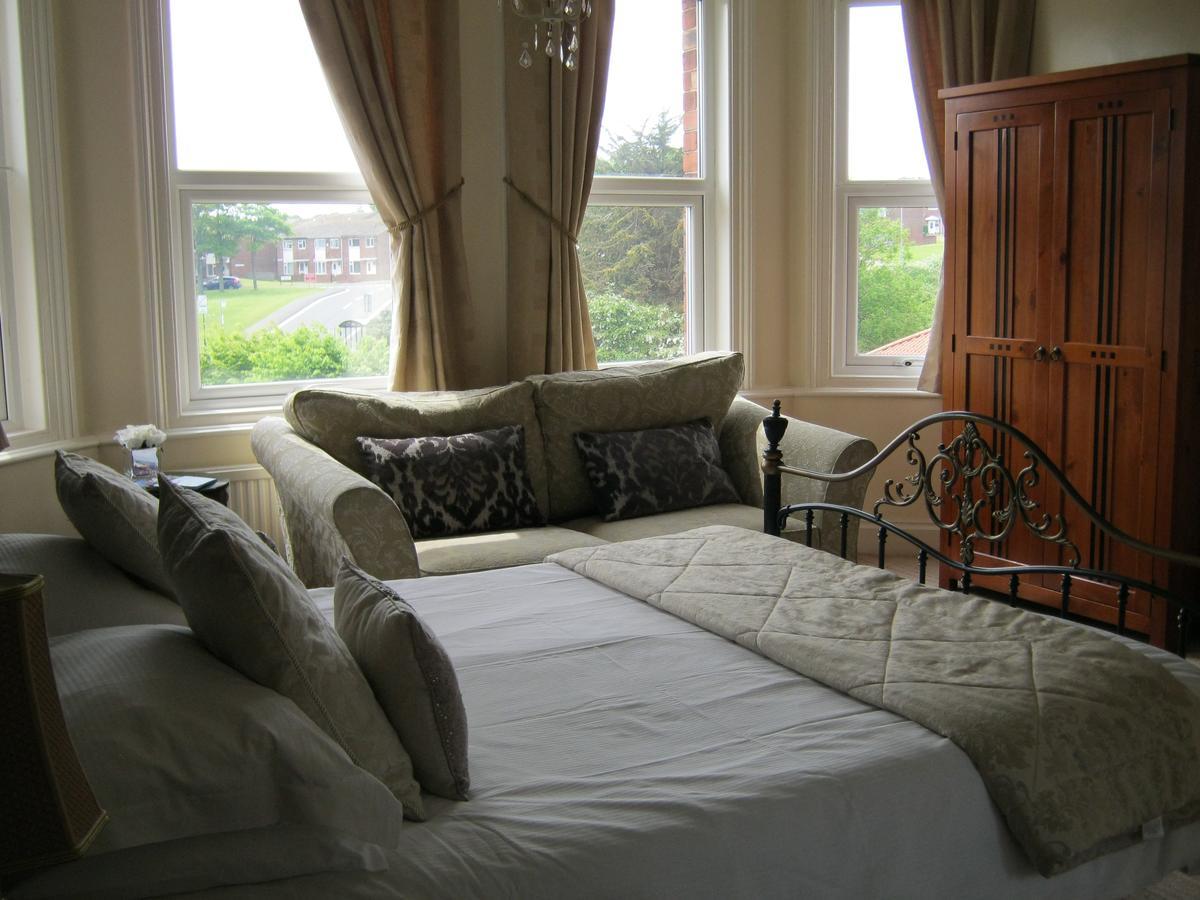 Autumn Leaves Guest House Whitby Exterior foto